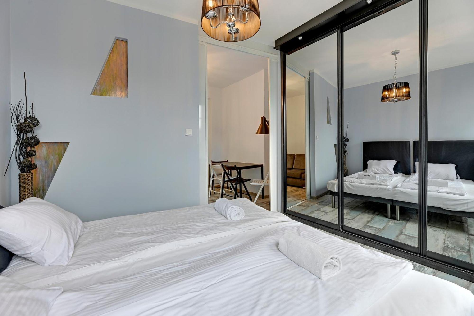 Dom & House - Apartments Old Town Ogarna กดัญสก์ ภายนอก รูปภาพ