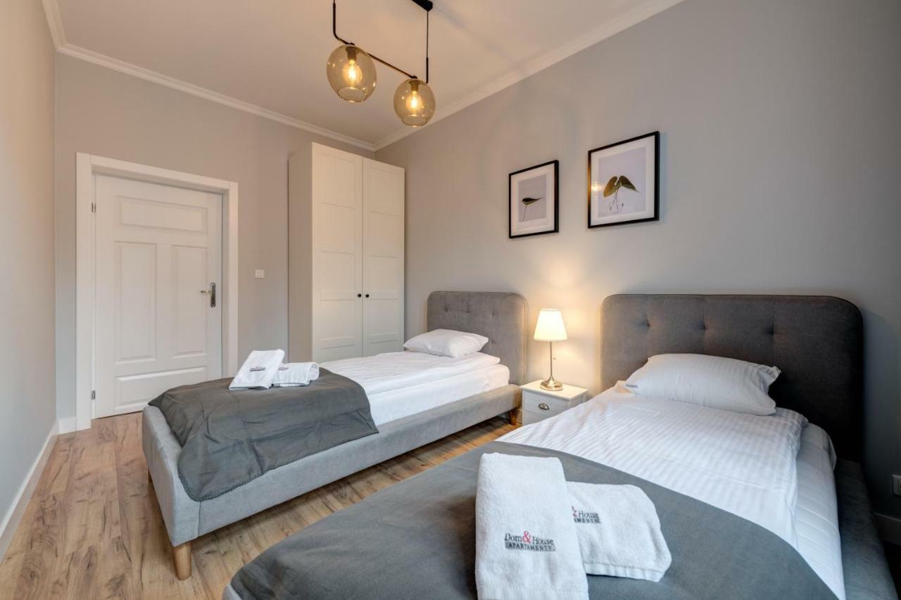 Dom & House - Apartments Old Town Ogarna กดัญสก์ ภายนอก รูปภาพ