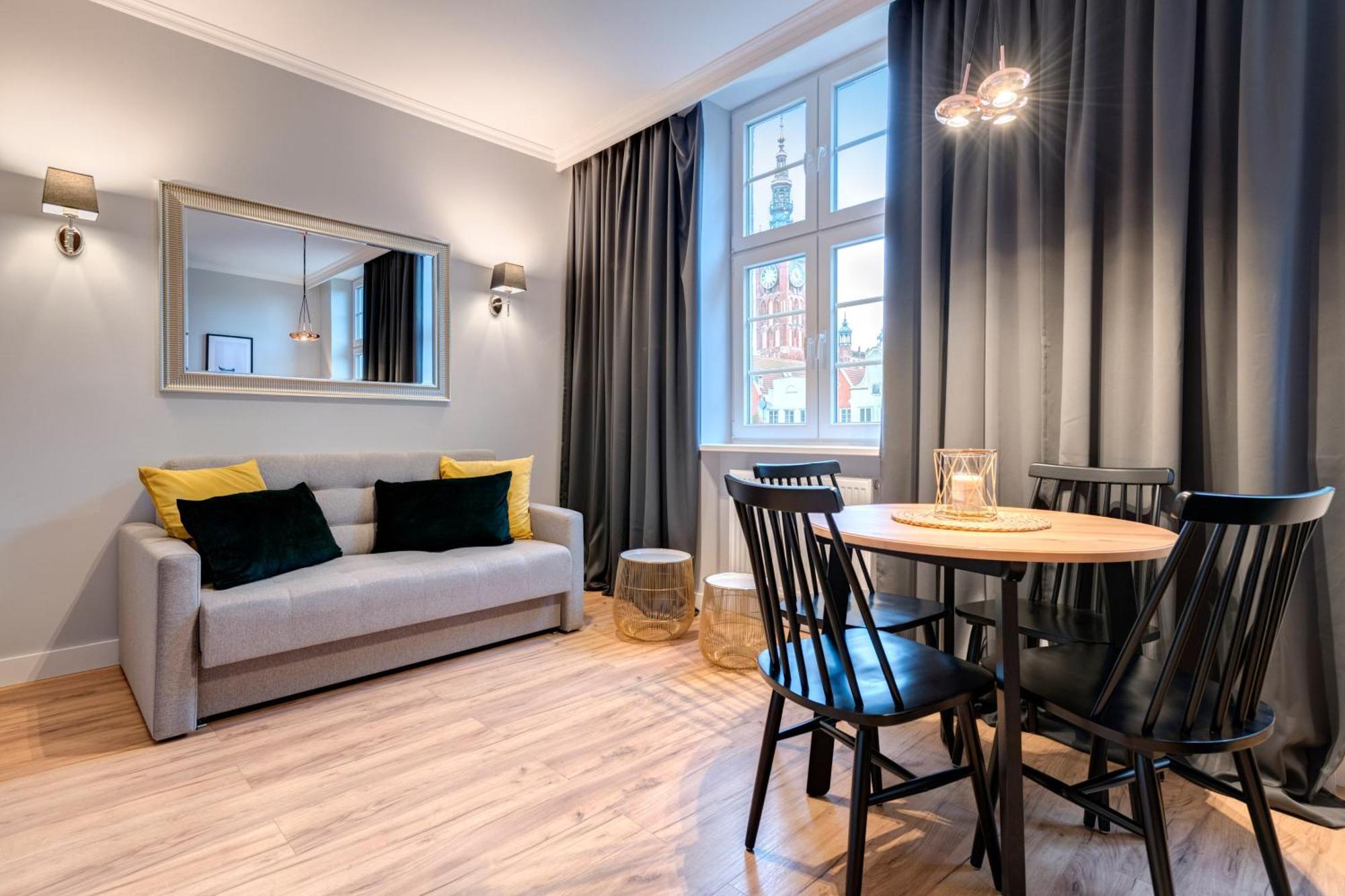 Dom & House - Apartments Old Town Ogarna กดัญสก์ ภายนอก รูปภาพ
